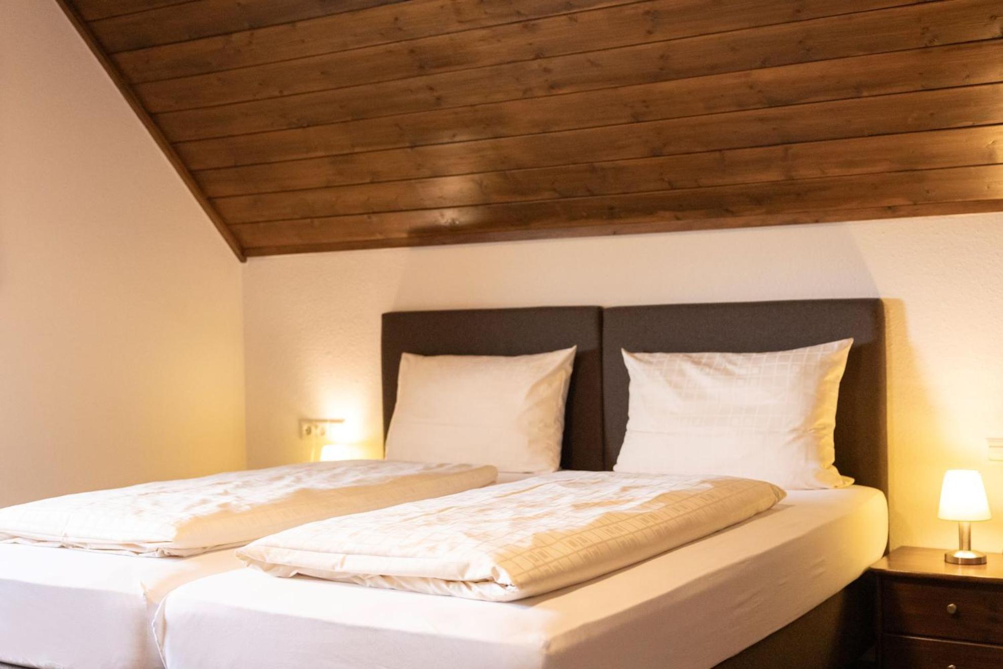 Altbau Gasthaus Amboss Grunkraut Dış mekan fotoğraf